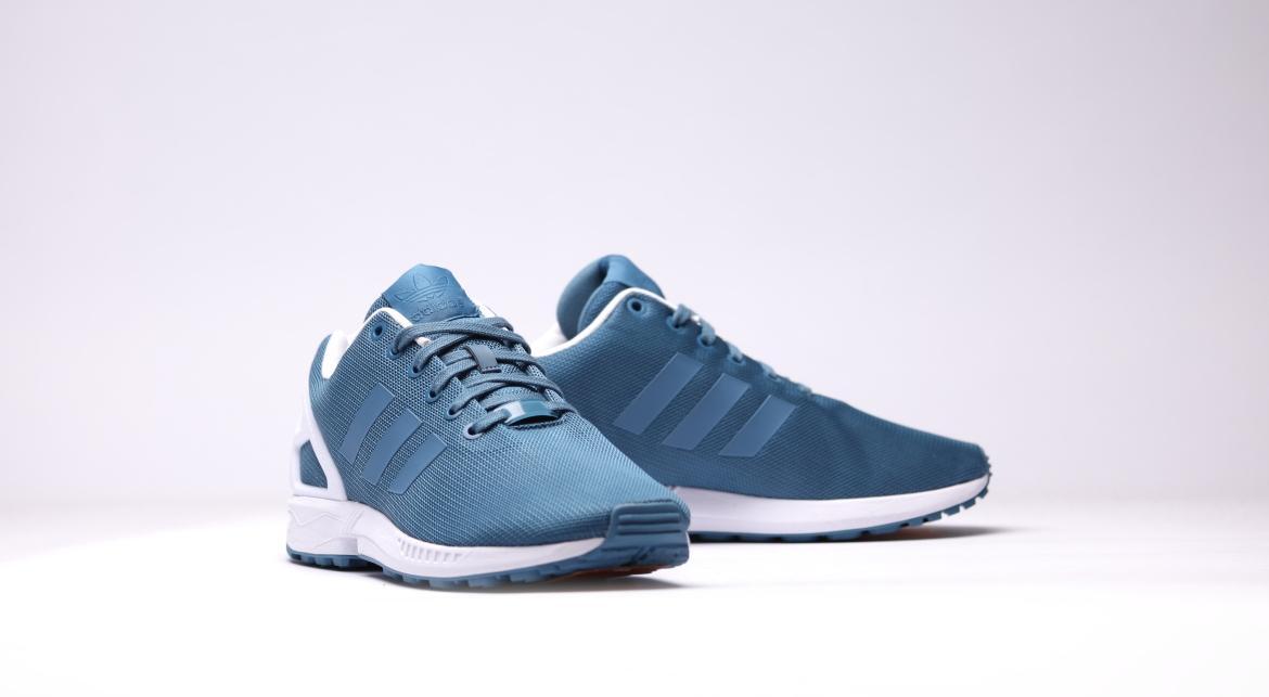 あおいろ adidas Originals ZX Flux 